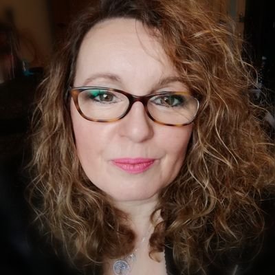 Profile Picture of Sue Hogan #FBPE (@Sue__hogan) on Twitter