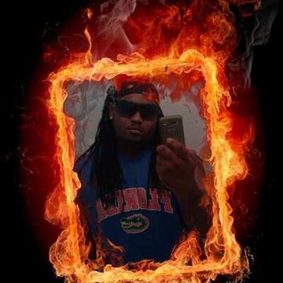 Profile Picture of Christopher Simpkins (@TheRealDJSmilez) on Twitter