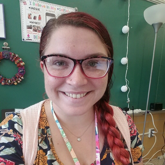 Profile Picture of Libby Wallace (@libby_wallace) on Poshmark