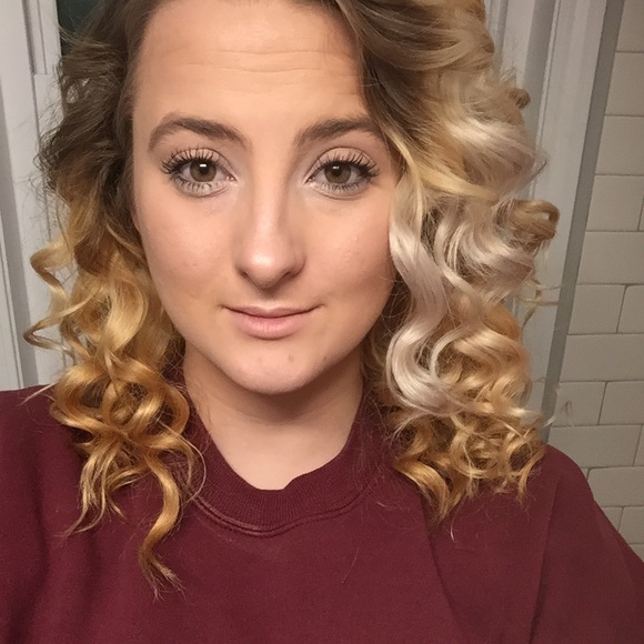 Profile Picture of Josephene Yonnes (@yonnes42) on Poshmark