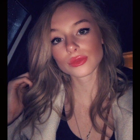 Profile Picture of Jessica Pruitt (@jess_pruitt) on Poshmark