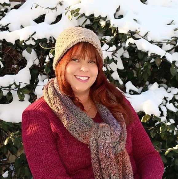 Profile Picture of Cindy Witte (@clcwitte) on Poshmark