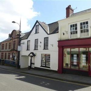 Profile Picture of Glen Ellis (@QueensChepstow) on Twitter