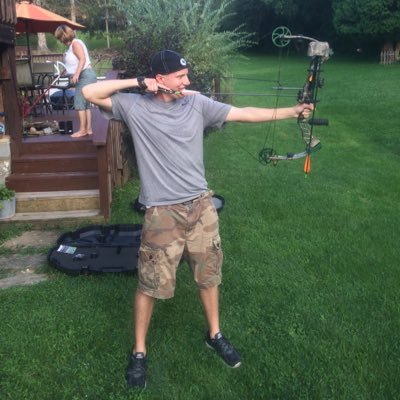 Profile Picture of Lish (@JoshLish) on Twitter
