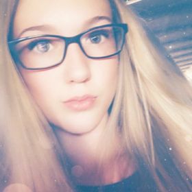 Profile Picture of Alyssa Pyne (@kitkatpyneapple) on Pinterest