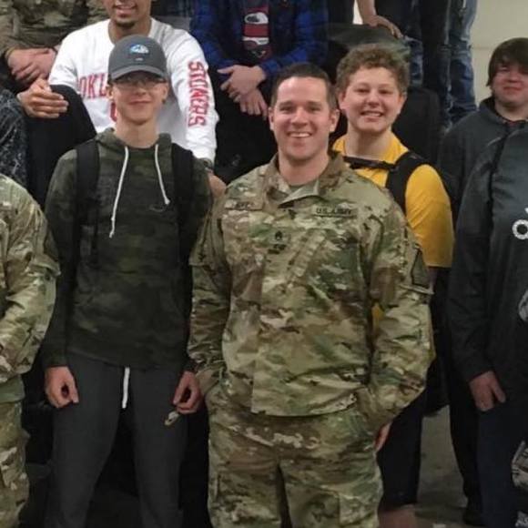 Profile Picture of Michael Hintz (@michaelhintz) on Poshmark