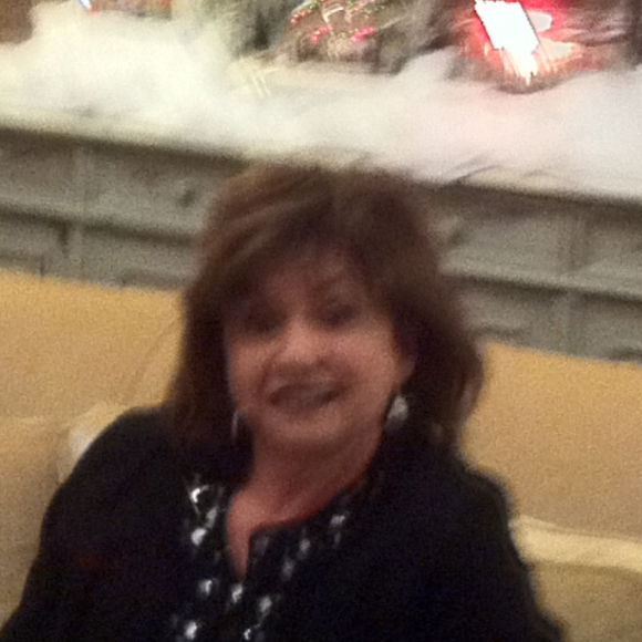 Profile Picture of Virginia Arnone (@robinbird) on Poshmark