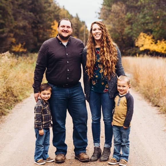 Heather Schofield - Poshmark Profile Picture of Heather Schofield (@heatherlea12) on Poshmark