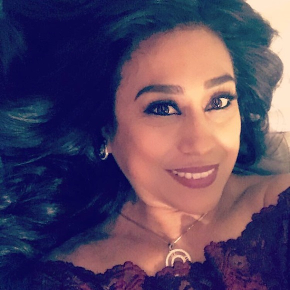Profile Picture of Sandra Olvera (@sandraolvera) on Poshmark