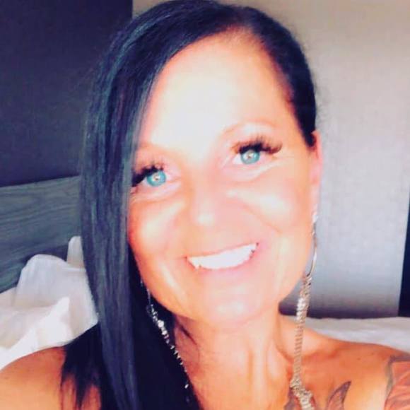 Profile Picture of Jennifer Faubert (@maygane1973) on Poshmark