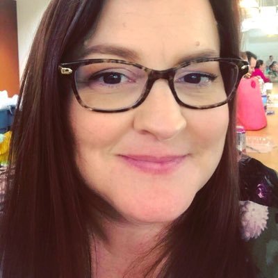 Profile Picture of Amy Slater (@singinamy77) on Twitter