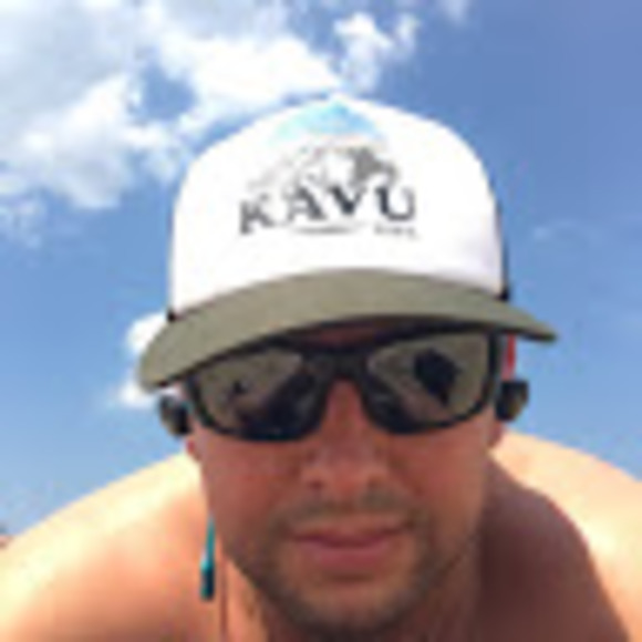 Profile Picture of Brandon Capron (@cheekoboom) on Poshmark