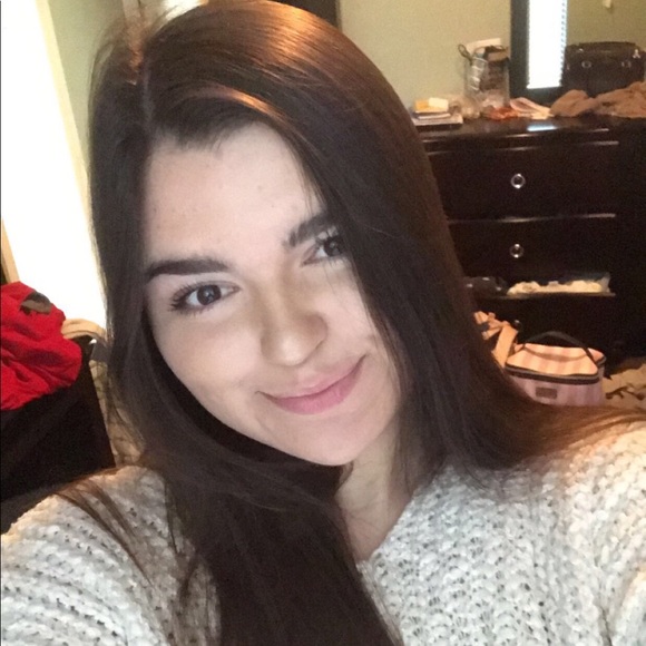 Profile Picture of Kaitlyn Methvin (@kaitlynmethvin) on Poshmark