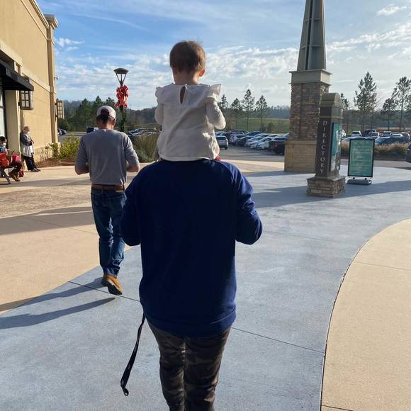 Profile Picture of Sarah Twilley (@stwilley28) on Poshmark