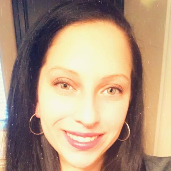 Profile Picture of Janet Carson (@janetcarson) on Poshmark