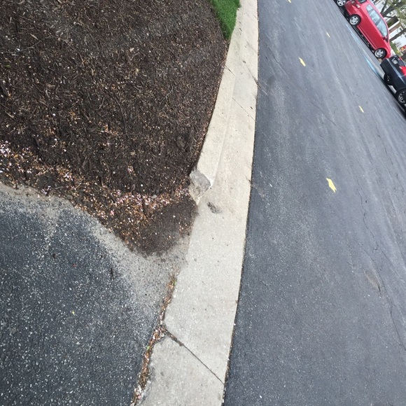 Profile Picture of Kennard Chisholm (@chisholm21215) on Poshmark