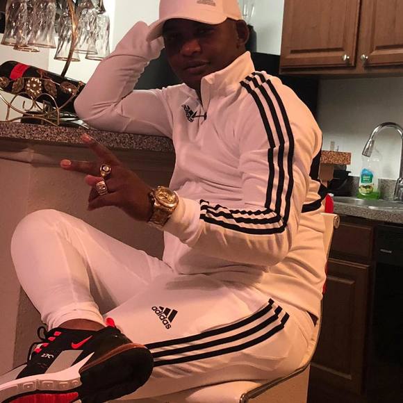 Profile Picture of Yaidiel Santos rodriguez (@yaidiel83) on Poshmark