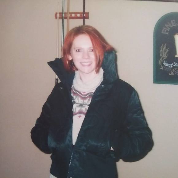 Profile Picture of Vera Timofeyeva (@verchik_bill) on Poshmark