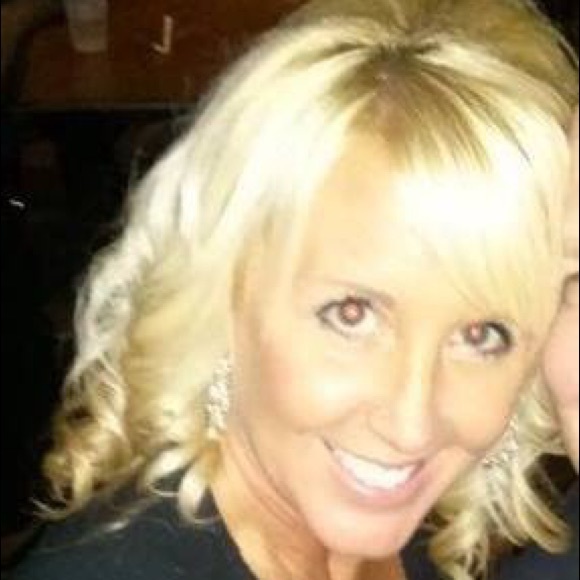 Profile Picture of Angela Haase (@blondinator71) on Poshmark