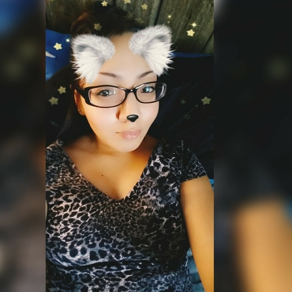 Profile Picture of Charleanne Elk nation (@charen1388) on Poshmark