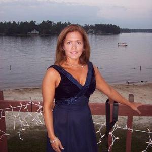 Profile Picture of Michelle Boudreaux (@MichelleBeaux) on Twitter