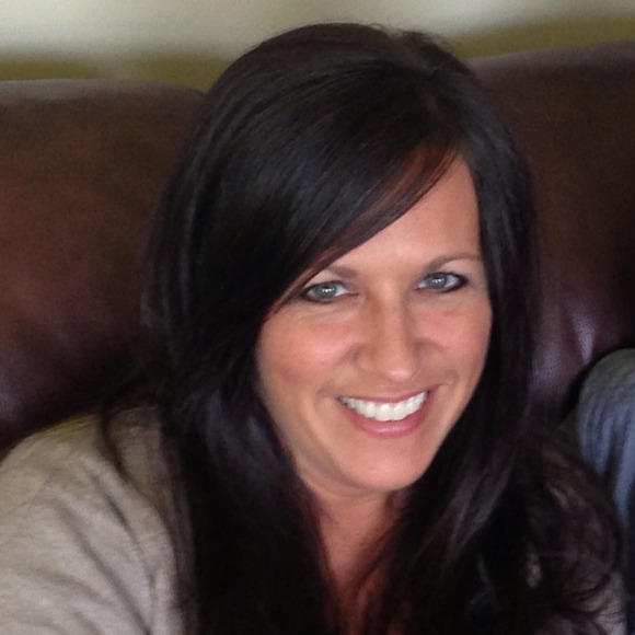 Profile Picture of Gina Dunneback (@gdunney) on Poshmark
