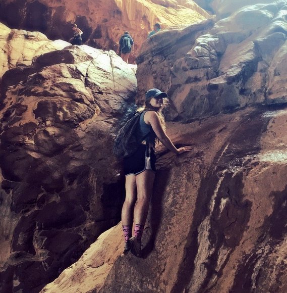 Profile Picture of Fallon Cassidy (@kittencas) on Poshmark