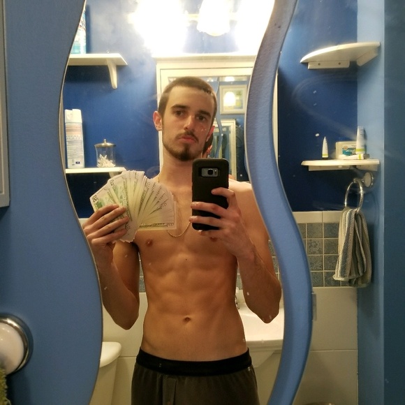 Profile Picture of Kyle Sharpe (@munson3069) on Poshmark