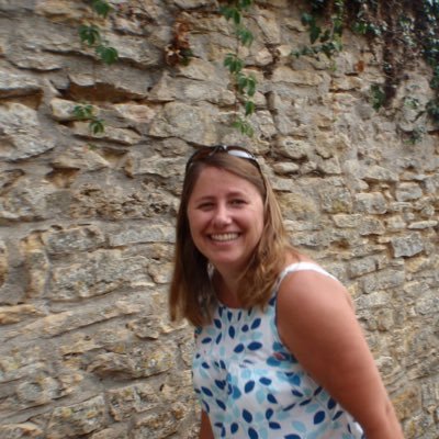 Profile Picture of Tracey Evans (@TraceylPennell) on Twitter