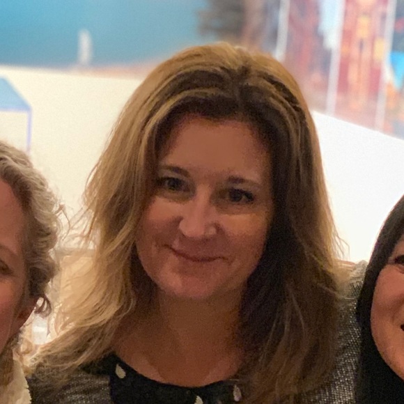 Violet Nelson - Poshmark Profile Picture of Violet Nelson (@violetnelson) on Poshmark