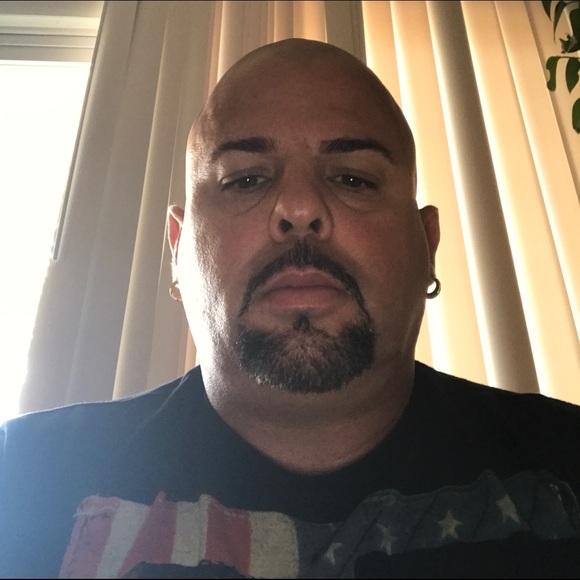 Ornan Ferrer - Poshmark Profile Picture of Ornan Ferrer (@ornancuba) on Poshmark