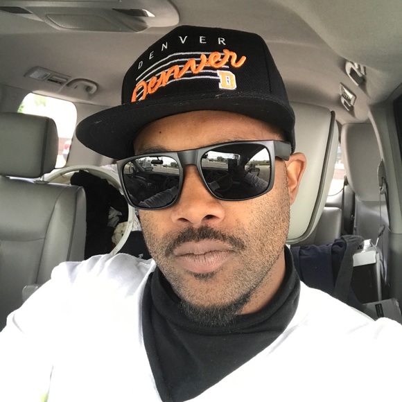 Profile Picture of Isaac Oglesby (@senorfranco) on Poshmark