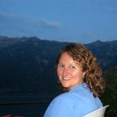 Profile Picture of Helen Fowler (@fowlerhmf) on Twitter