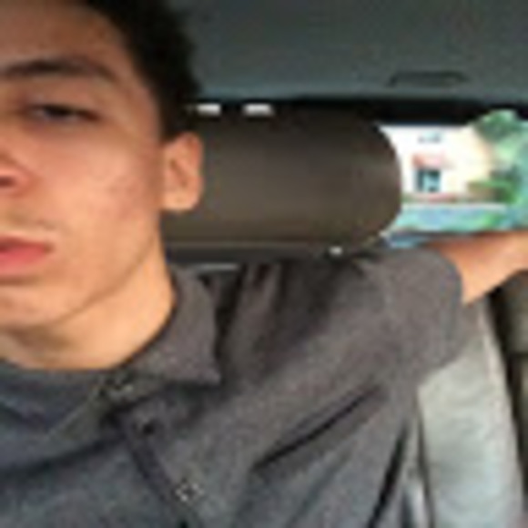 Profile Picture of Matthew Ballesteros (@matthewballe379) on Poshmark