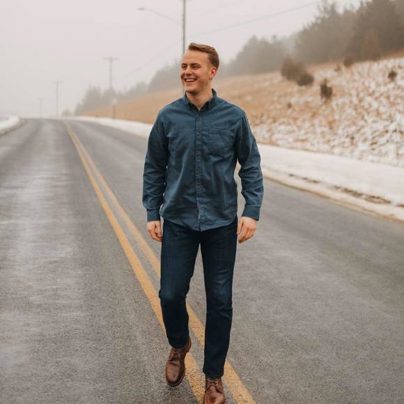 Profile Picture of Nathan Weber (@nweber0120) on Poshmark