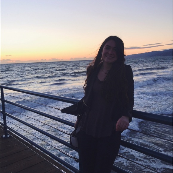 Sara Sklenka - Poshmark Profile Picture of Sara Sklenka (@sarasklenka) on Poshmark