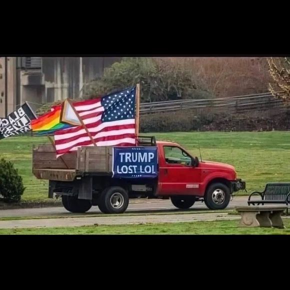 Profile Picture of Michael Derksen (@mderksen5) on Poshmark