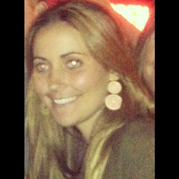 Profile Picture of Rachel Kaczmarek (@rachgrub) on Poshmark