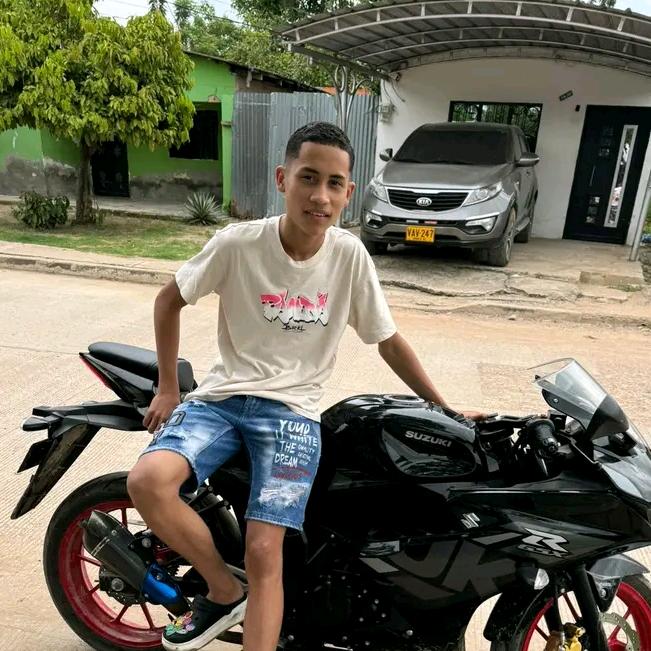 Profile Picture of IVAN OFICIAL (@ivanchooficial_2) on Tiktok