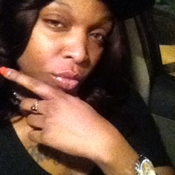 Profile Picture of Demetriss Smith (@mizzcallio) on Poshmark