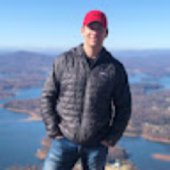 Profile Picture of Jordan Walter (@jrdnwalter) on Poshmark