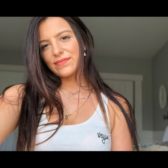 Profile Picture of Kiana Jasmer (@kjasmer) on Poshmark