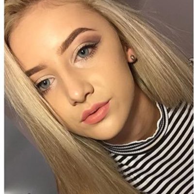 Profile Picture of Chloe Hudson (@happychloe13) on Twitter