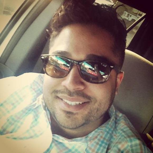 Profile Picture of Melvin Donato (@melvindonato) on Poshmark