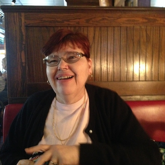 Profile Picture of Marti Worley (@martiworley) on Poshmark