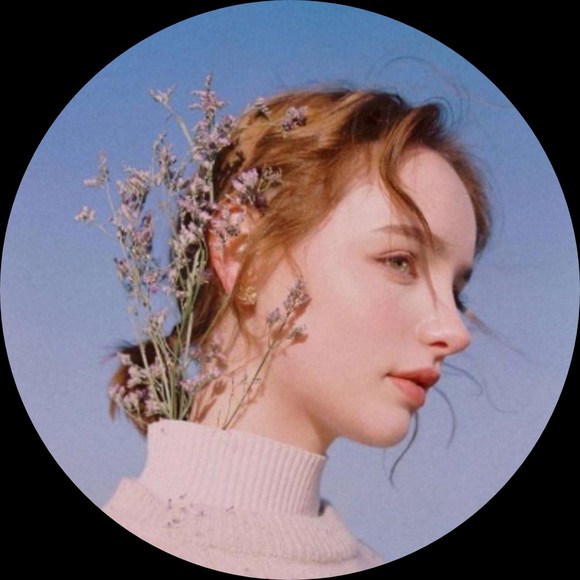 Profile Picture of Ashely Kirkegaard (@a_kirkegaard) on Poshmark