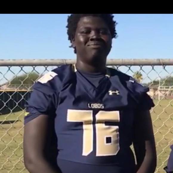 Profile Picture of Chuol Chuol (@chuol567) on Poshmark