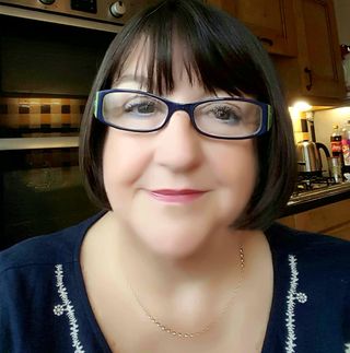 Profile Picture of Cathy Eifflaender (@Cathy-Eifflaender) on Facebook