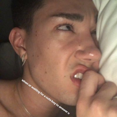 Profile Picture of James Charles Hit Me With A Ping Pong Paddle (@JamesPaddle) on Twitter