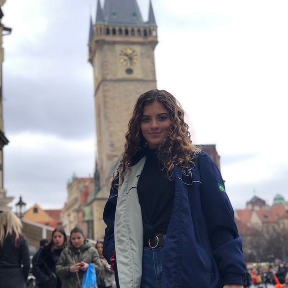 Steffanie Recine - Poshmark Profile Picture of Steffanie Recine (@steffanierecine) on Poshmark